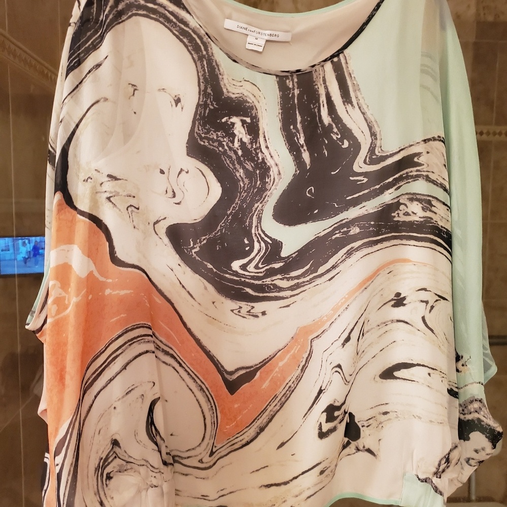 Diane von Furstenberg silk raglan sleeved blouse